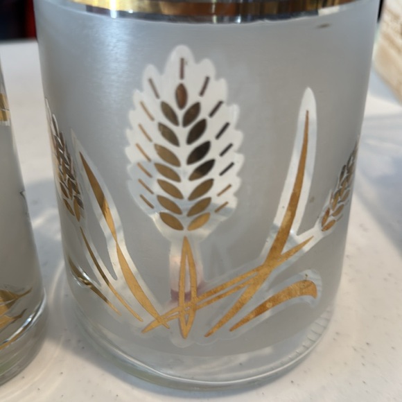 Vintage Glass Pitcher and Tumbler Set with Gold Leaf Design - Picture 4 of 7